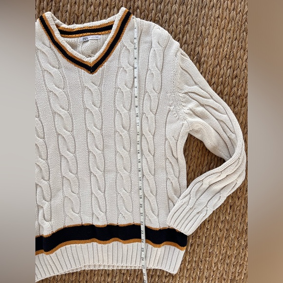 Zara collegiate chunky knit sweater, size large - Picture 3 of 4
